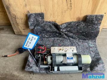 MERCEDES SLK R171 Cabriodak dak motor 2005-2011 A1718000030 beschikbaar voor biedingen