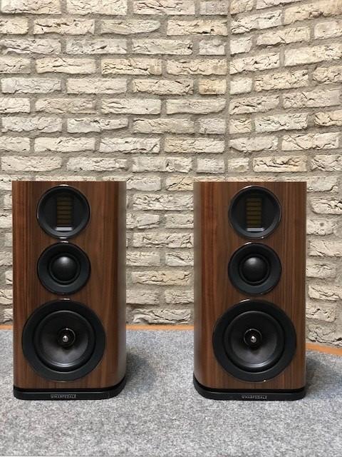 Wharfedale | EVO 4.2 | Speaker | Walnoot, Audio, Tv en Foto, Luidsprekerboxen