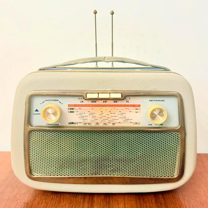 VINTAGE BUIZENRADIO AKKORD PINGUIN U58 1958 ZELDZAAM RADIO, Antiek en Kunst, Antiek | Tv's en Audio, Verzenden
