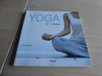 Yoga in 10 lessen, Ophalen of Verzenden, Zo goed als nieuw, Meditatie of Yoga, Instructieboek