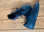 Voetbalschoenen (Nike, zwart, maat 38), Sport en Fitness, Voetbal, Ophalen, Zo goed als nieuw