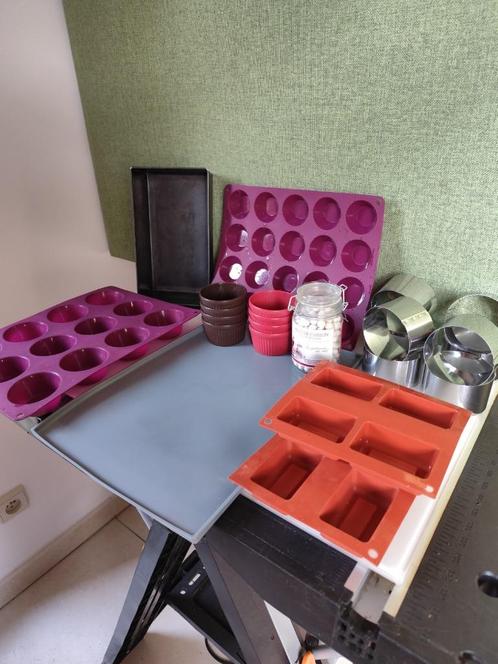 set met gebak en dessertgerei, Huis en Inrichting, Keuken | Servies, Gebruikt, Overige typen, Overige materialen, Ophalen of Verzenden