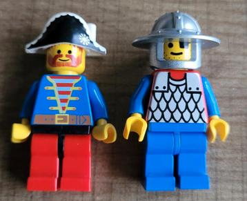2 Lego figuurtjes: piraat en ridder