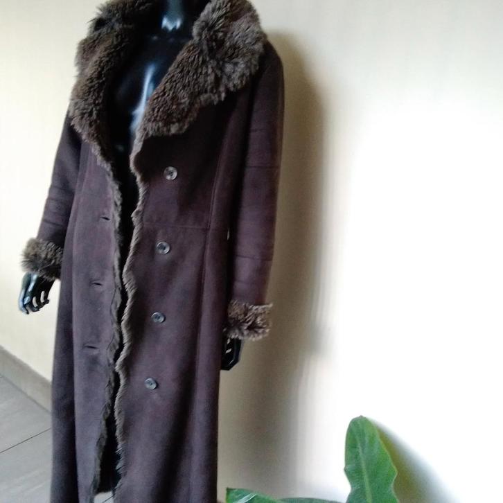 Prachtige lange warme gevoerde winterjas, Vêtements | Femmes, Vestes | Hiver, Porté, Taille 38/40 (M), Brun, Envoi