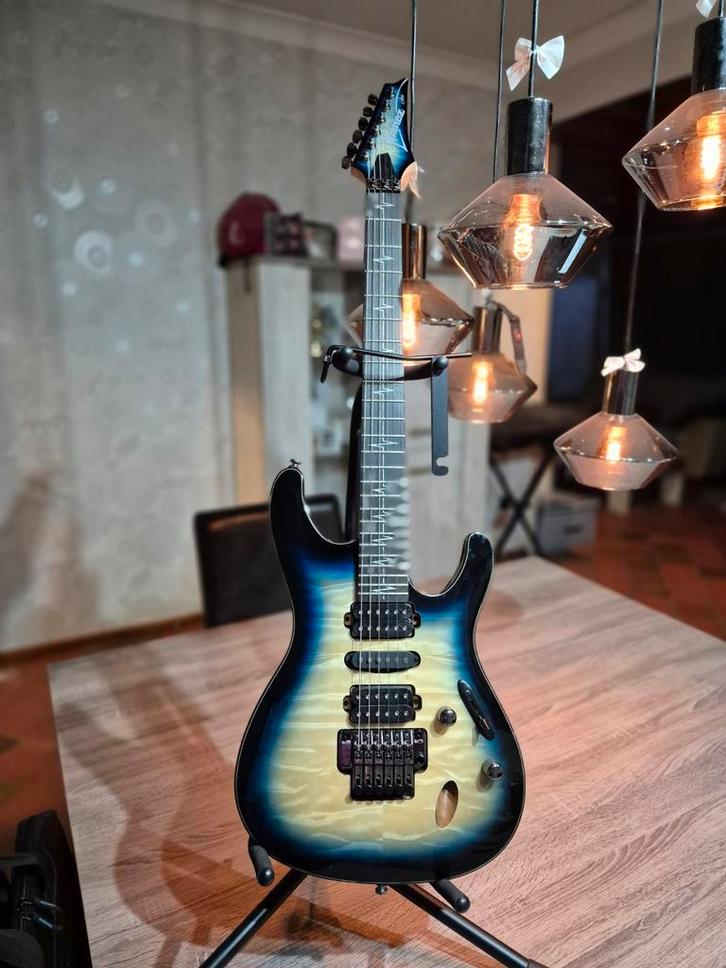 Ibanez JIVAJR Nita Strauss Signature!, Muziek en Instrumenten, Snaarinstrumenten | Gitaren | Elektrisch, Ibanez, Ophalen