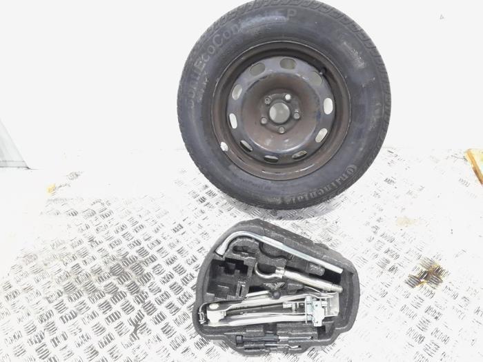 Krikset + reservewiel van een Seat Ibiza, Auto-onderdelen, Overige Auto-onderdelen, Seat, Gebruikt, 3 maanden garantie, Ophalen of Verzenden