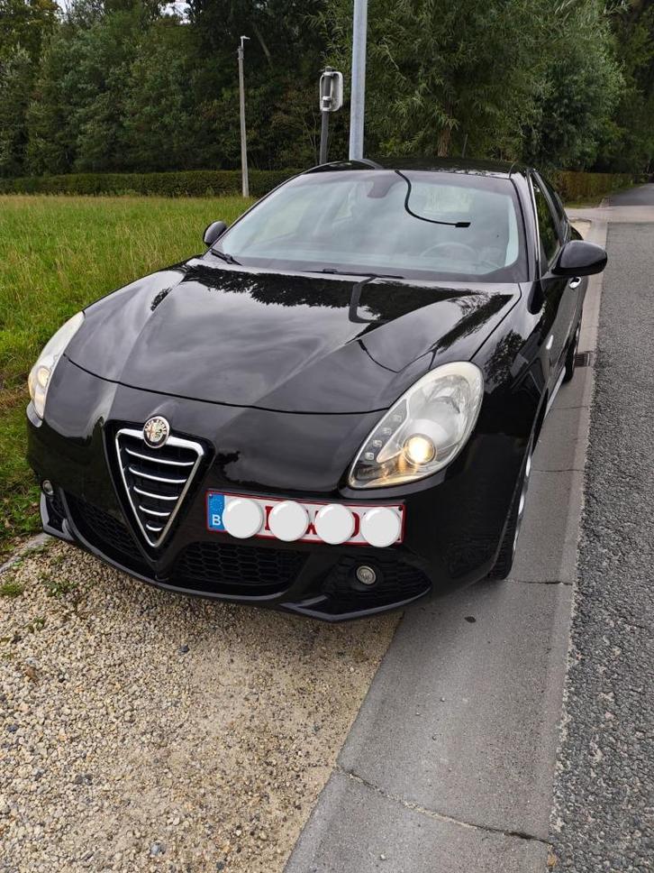 Alfa romeo Giulietta 2.0 JTDm, Auto's, Alfa Romeo, Particulier, Giulietta, Trekhaak, Diesel, Euro 5, Automaat, Zwart, Zwart, Voorwielaandrijving