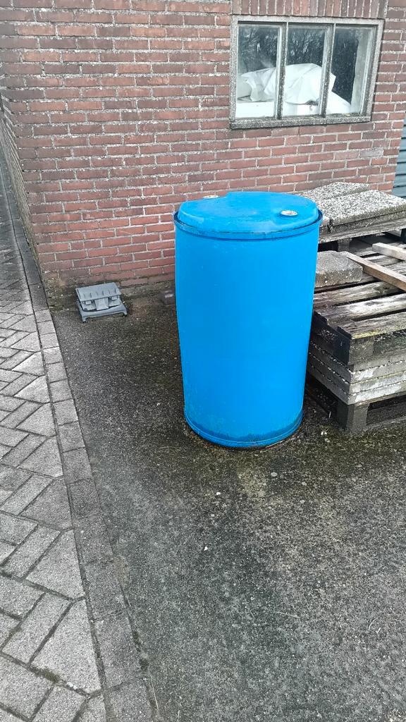 Hpde blauw vat / ton vaten regenton circa 200ltr, Tuin en Terras, Regentonnen, Gebruikt, Kunststof, 150 liter of meer, Ophalen