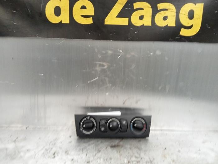 Kachel Bedieningspaneel van een BMW 1-Serie, Auto-onderdelen, Dashboard en Schakelaars, BMW, Gebruikt, 3 maanden garantie, Ophalen of Verzenden