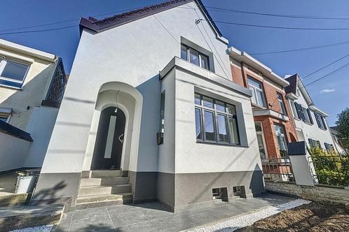 Maison te koop in Waterloo, 3 slpks, Immo, Huizen en Appartementen te koop, Vrijstaande woning, B