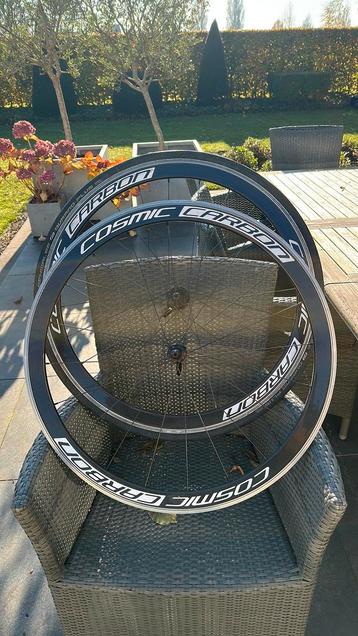 Velgenset carbon cosmic beschikbaar voor biedingen