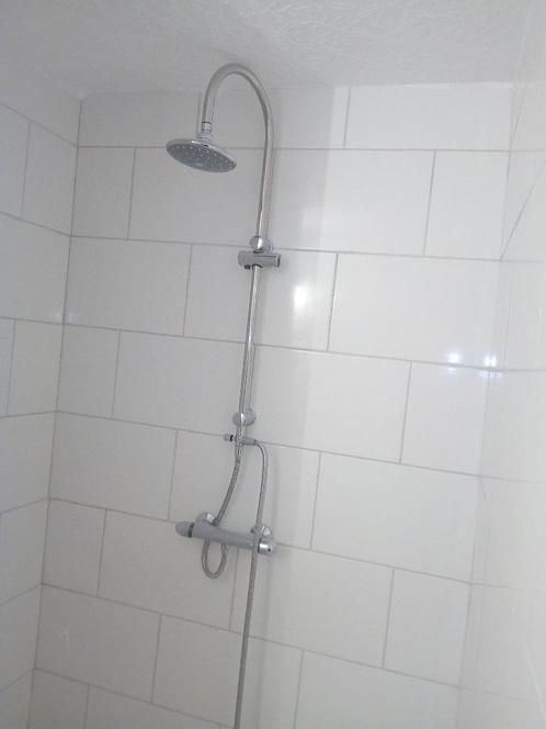 STUDIO TE HUUR IN CHARLEROI, Immo, Appartementen en Studio's te huur, Charleroi, 50 m² of meer