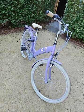 Meisjes fiets 24” inch, 3 jaar oud, 3 versnellingen beschikbaar voor biedingen