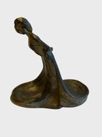 Bronze woman by Georges van der Straeten, Ophalen of Verzenden