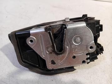 PORTIERVANGER CV ELEKTR. LINKS ACHTER BMW 1 serie (F20) beschikbaar voor biedingen