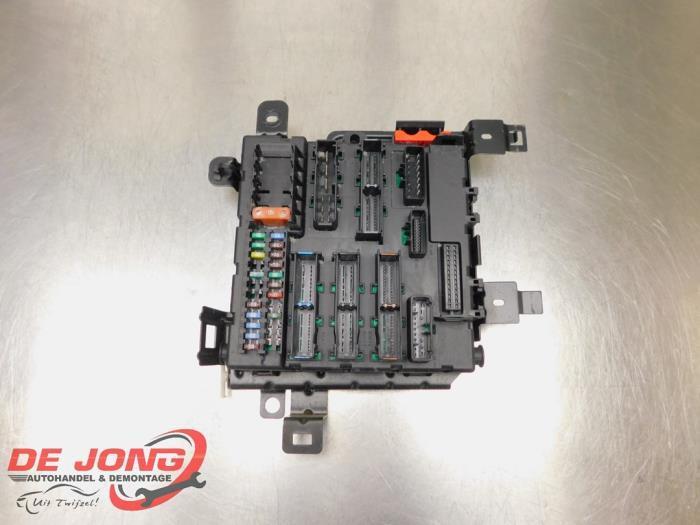 Zekeringkast van een Saab 9-3, Auto-onderdelen, Elektronica en Kabels, Saab, Gebruikt, 3 maanden garantie, Ophalen of Verzenden