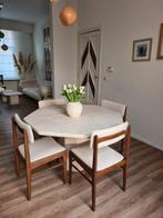 Table à manger Traventin avec 4 chaises design vintage, Maison & Meubles, Tables | Tables mange-debout, Comme neuf, Enlèvement ou Envoi