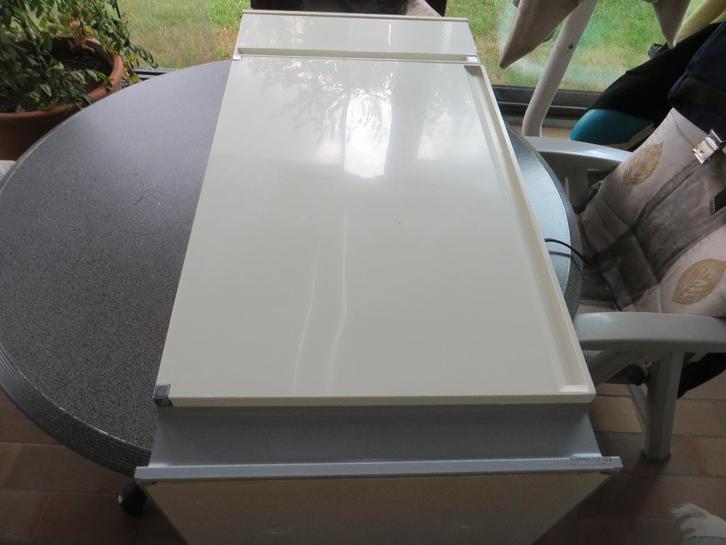 armoire de toilette, table de chevet, Maison & Meubles, Salle de bain | Meubles de Salle de bain, Enlèvement