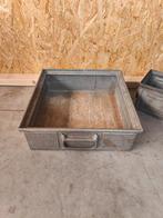 Bacs empilables industriels (1960-1980), Keukies Shop, Enlèvement ou Envoi, Warandestraat 51, Nazareth, Info@keukiesshop.com