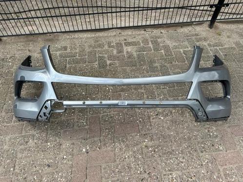 Voorbumper van een Mercedes ML-Klasse, Auto-onderdelen, Carrosserie, Bumper, Gebruikt, 3 maanden garantie, Ophalen of Verzenden