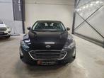 Ford Focus Titanium 1.0 Ecoboost   12maand garantie!, Auto's, Leder en Stof, Zwart, Bedrijf, 5 deurs