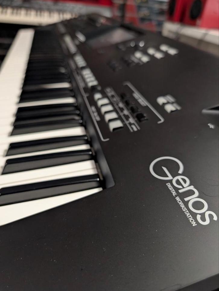 Prosq Music| Genos Zeer Goede Staat+ 2 jaar garantie, Musique & Instruments, Synthétiseurs, Kawai, Enlèvement ou Envoi