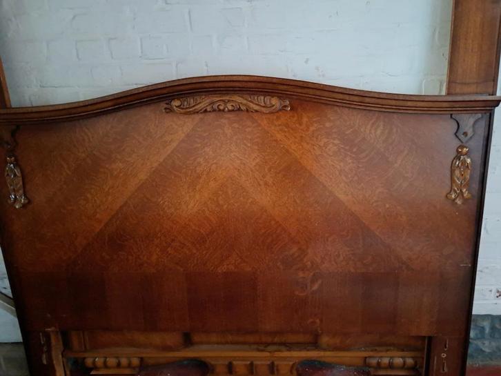 lit ancien 140 cm, Antiquités & Art, Antiquités | Meubles | Lits, Enlèvement