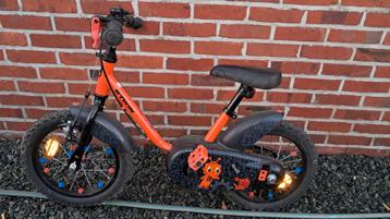 B'twin 14 inch kinderfietsje beschikbaar voor biedingen