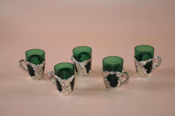 5 groene glazen, Collections, Verres & Petits Verres, Enlèvement ou Envoi