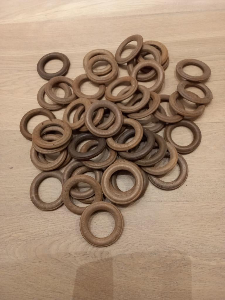 52 eikenhouten gordijnringen, Huis en Inrichting, Woonaccessoires | Overige, Zo goed als nieuw, Ophalen of Verzenden