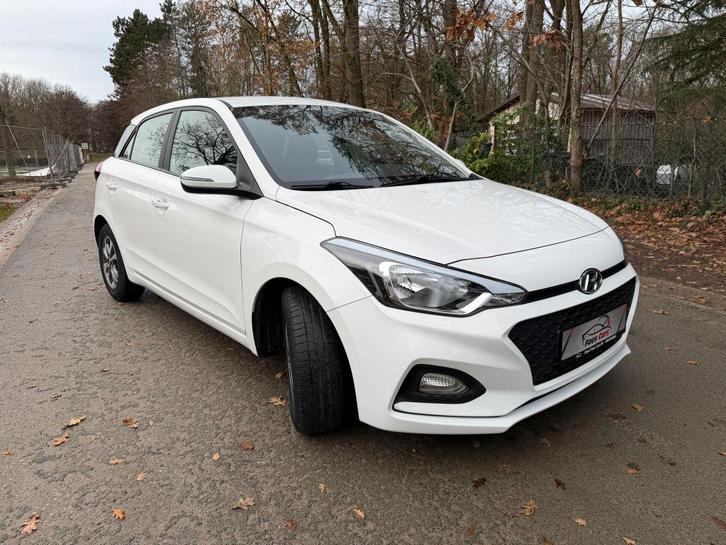 hyundai I20 active, Autos, Hyundai, Entreprise, Achat, i20, Caméra de recul, Essence, Euro 6, Berline, 5 portes, Boîte manuelle