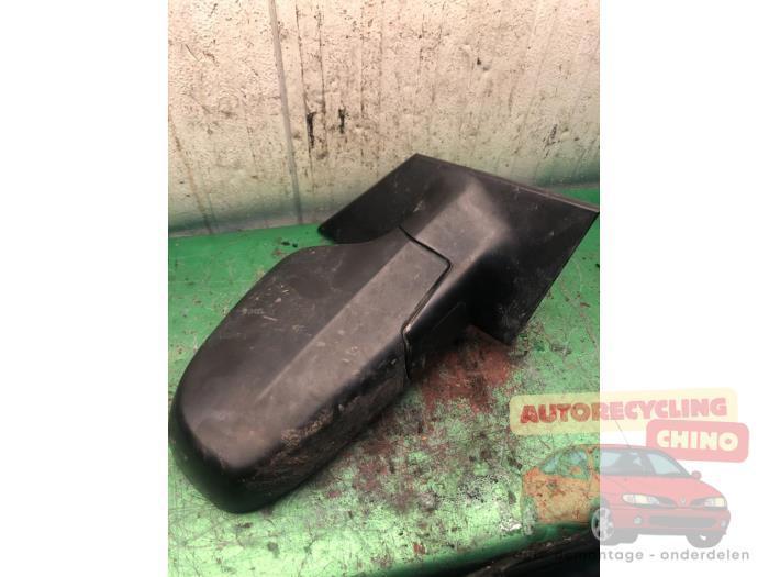 Buitenspiegel rechts van een Hyundai Matrix, Auto-onderdelen, Spiegels, Hyundai, Gebruikt, 3 maanden garantie, Ophalen of Verzenden