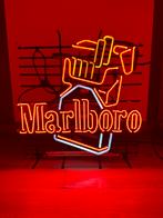 Marlboro neon, Verzamelen, Ophalen, Zo goed als nieuw, Lichtbak of (neon) lamp