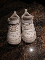 Nike witte schoentjes maat 22, Schoentjes, NIKE., Jongetje of Meisje, Ophalen of Verzenden