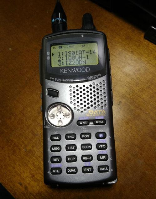 portable kenwood thf7 2.0 accus neuf, Télécoms, Télématique & VoIP, Utilisé, Téléphone, Envoi