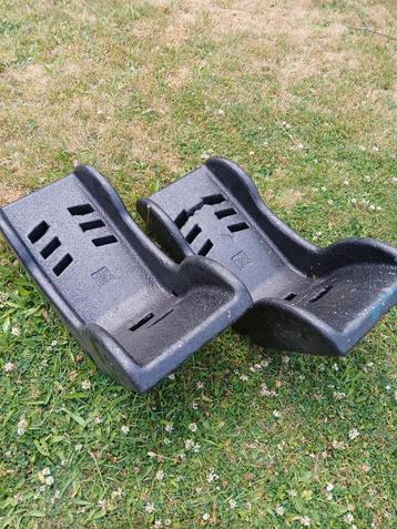 Bakfiets babyschalen €10/st beschikbaar voor biedingen