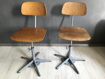 Set Friso Kramer Werkstoelen Jr. 70