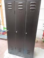 Locker kast, Enlèvement