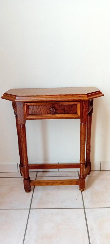 Petit meuble à tiroir en chêne, Antiquités & Art, Antiquités | Meubles | Tables, Enlèvement