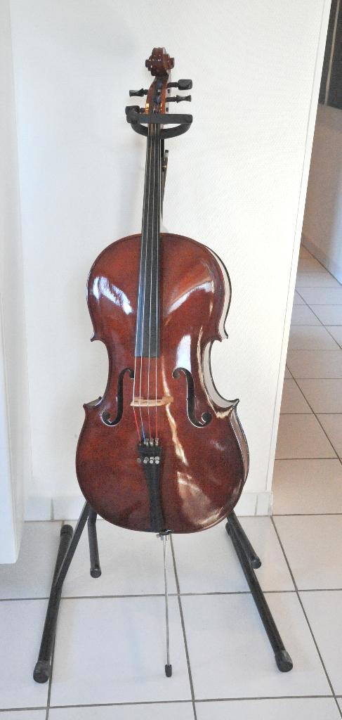cello, Musique & Instruments, Instruments à cordes frottées | Violoncelles, Utilisé, Violoncelle 1/2, Enlèvement