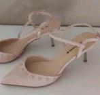 Prachtige pumps met zilveren hak 39., Kleding | Dames, Schoenen, Ophalen of Verzenden, Zo goed als nieuw, Pumps