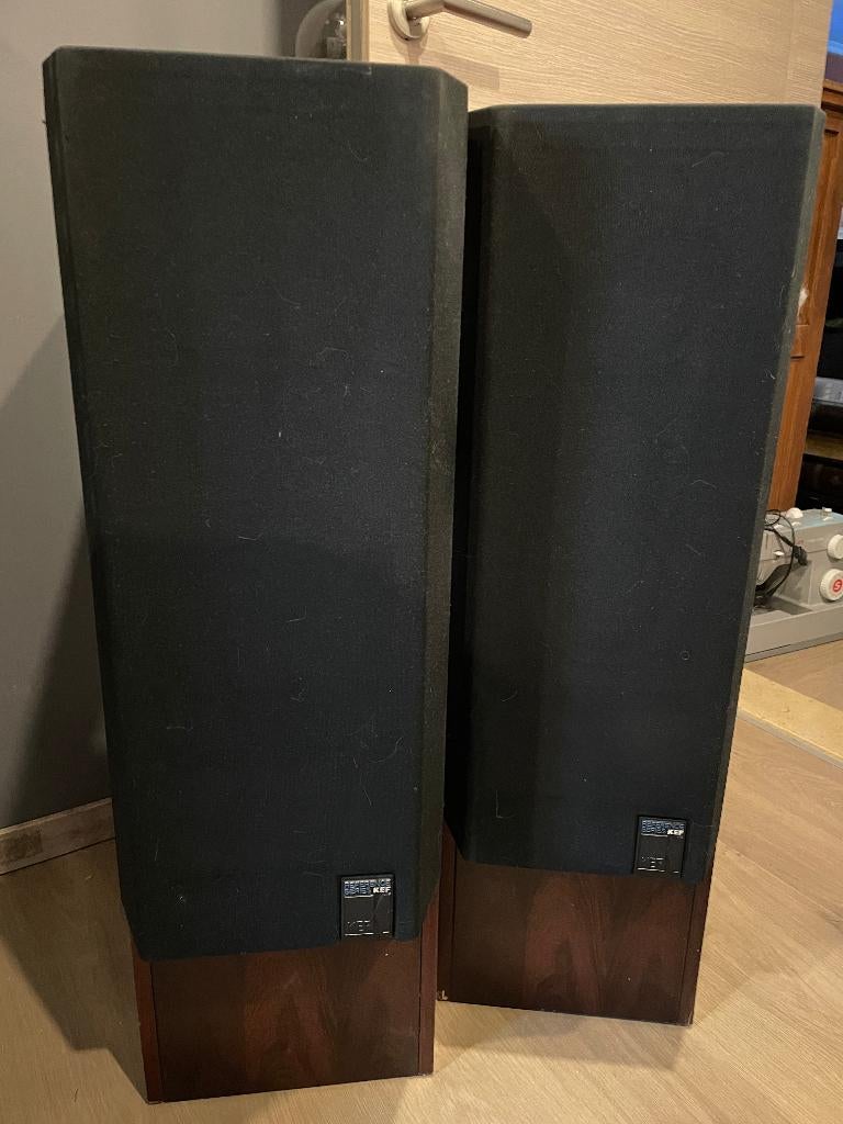 KEF Vloerstaande speakers model 104 / 2, Audio, Tv en Foto, Luidsprekerboxen, Refurbished, Front, Rear of Stereo speakers, 120 watt of meer