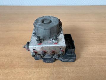 ABS pomp suzuki swift 2010 tot 2017 68LA2WD 0265242255 beschikbaar voor biedingen