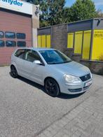 Volkswagen Polo 1.6 benzine 2008, Auto's, Volkswagen, Voorwielaandrijving, 1600 cc, Handgeschakeld, Zilver of Grijs