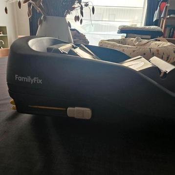 Maxi-Cosi Isofix model Familyfix beschikbaar voor biedingen