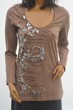 Dressed-up bloese lange mouw met tekst bruin/zilver Medium, Vêtements | Femmes, Blouses & Tuniques, Comme neuf, Dressed-up, Brun