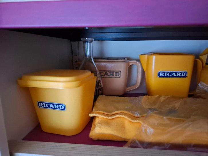 Lot ricard , glazen , items , platos, Collections, Marques de bière, Neuf, Panneau, Plaque ou Plaquette publicitaire, Enlèvement ou Envoi