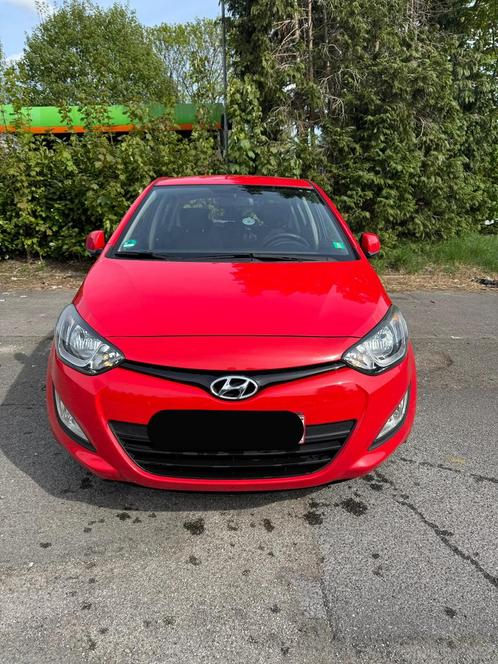 Hyundai i20 Gekeurd en onderhoud, Auto's, Hyundai, Particulier, i20, Airconditioning, Benzine, Euro 5, Berline, 5 deurs, Handgeschakeld