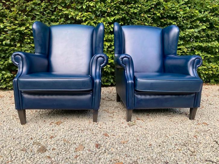 2 wingback leren Fauteuils in Antiek Blauw goede staat, Huis en Inrichting, Fauteuils, Zo goed als nieuw, Leer, 75 tot 100 cm