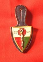 pucelle armée française 32eme unite adm service santé, Ophalen of Verzenden, Landmacht, Embleem of Badge
